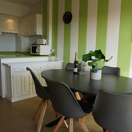 Apartment Pineda 43, - Centro - Es-323-49